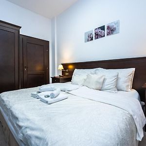Camera standard con letto king size